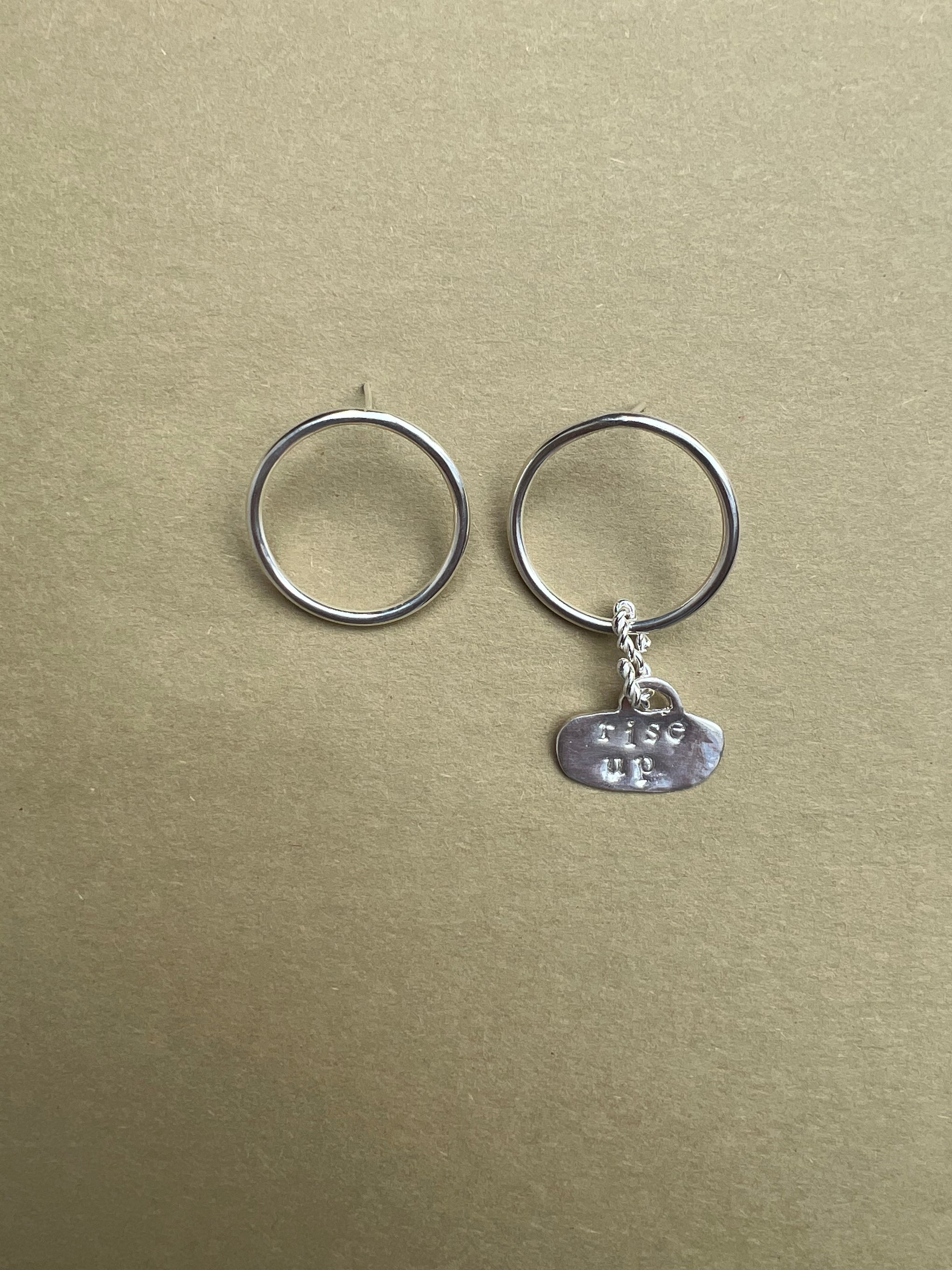 Aretes Empower Words