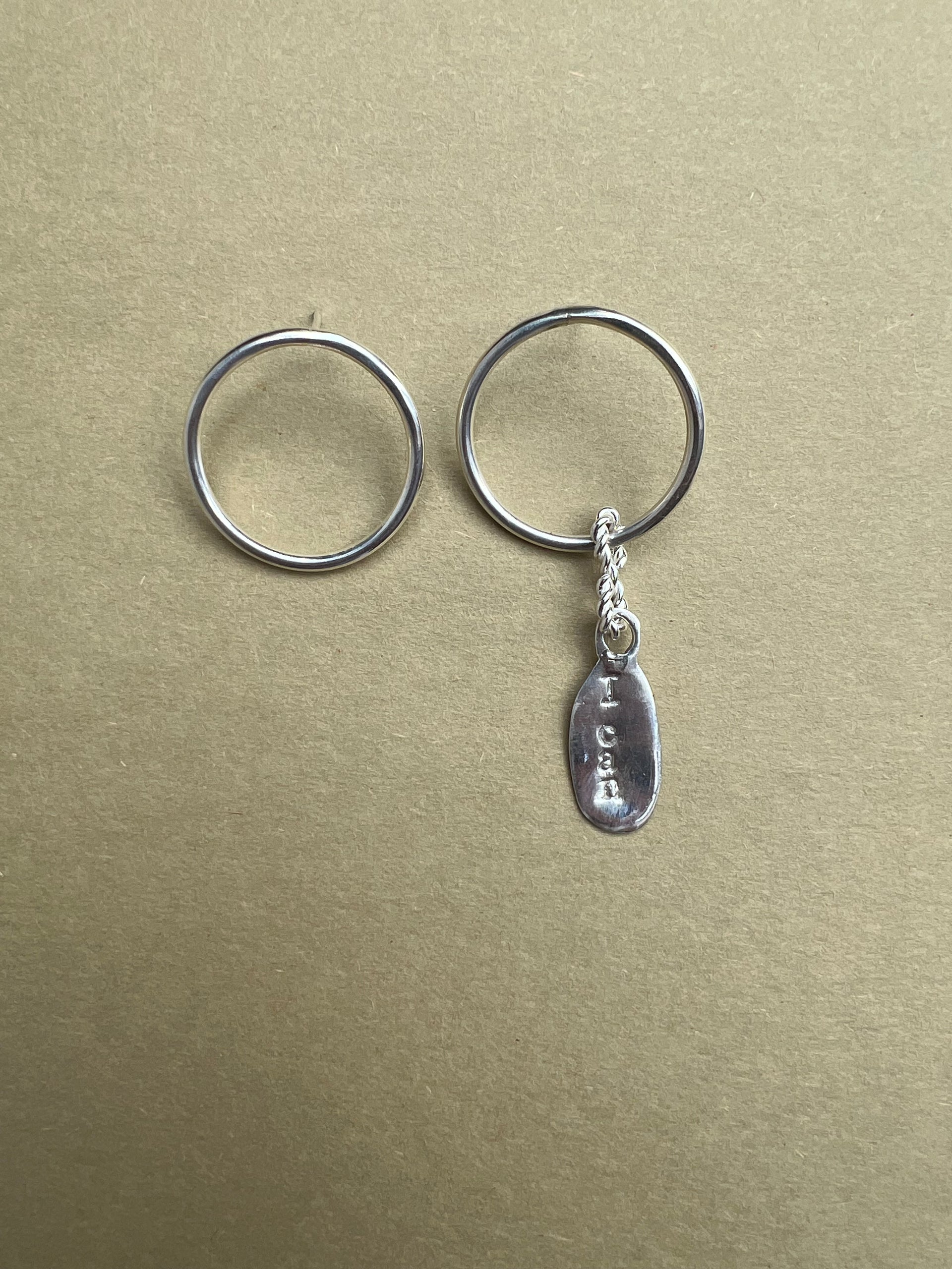 Aretes Empower Words