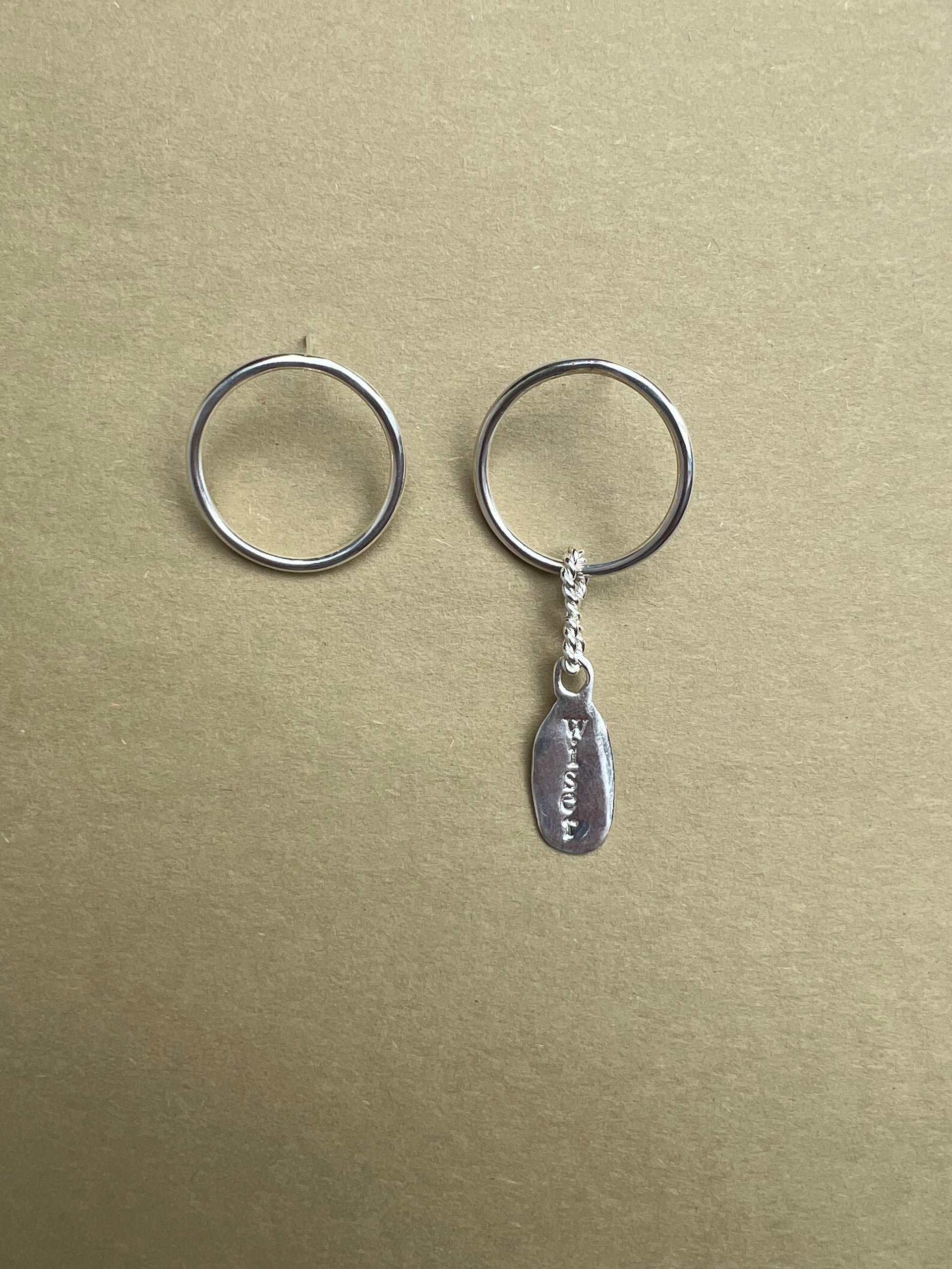 Aretes Empower Words